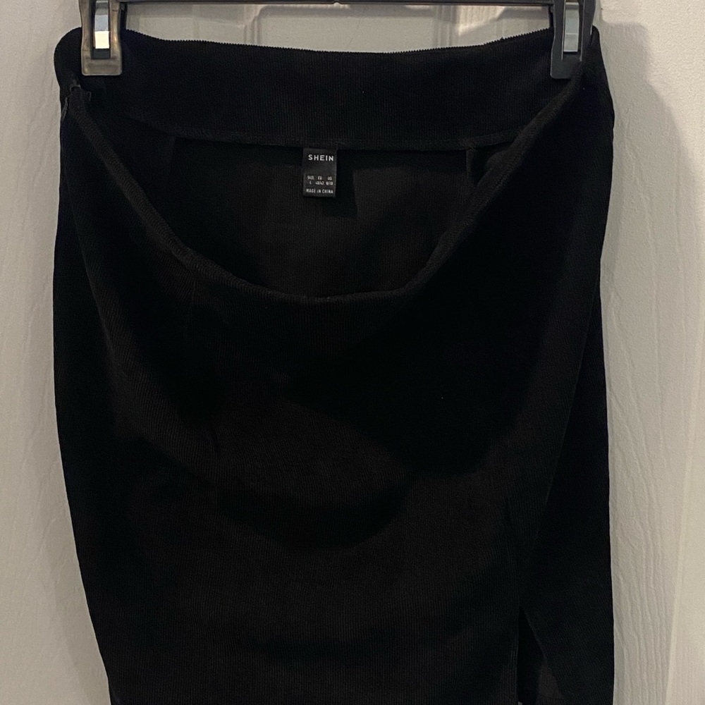 Suede skirt black